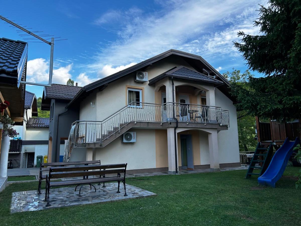 House Mirjana Hotel Smoljanac Exterior photo