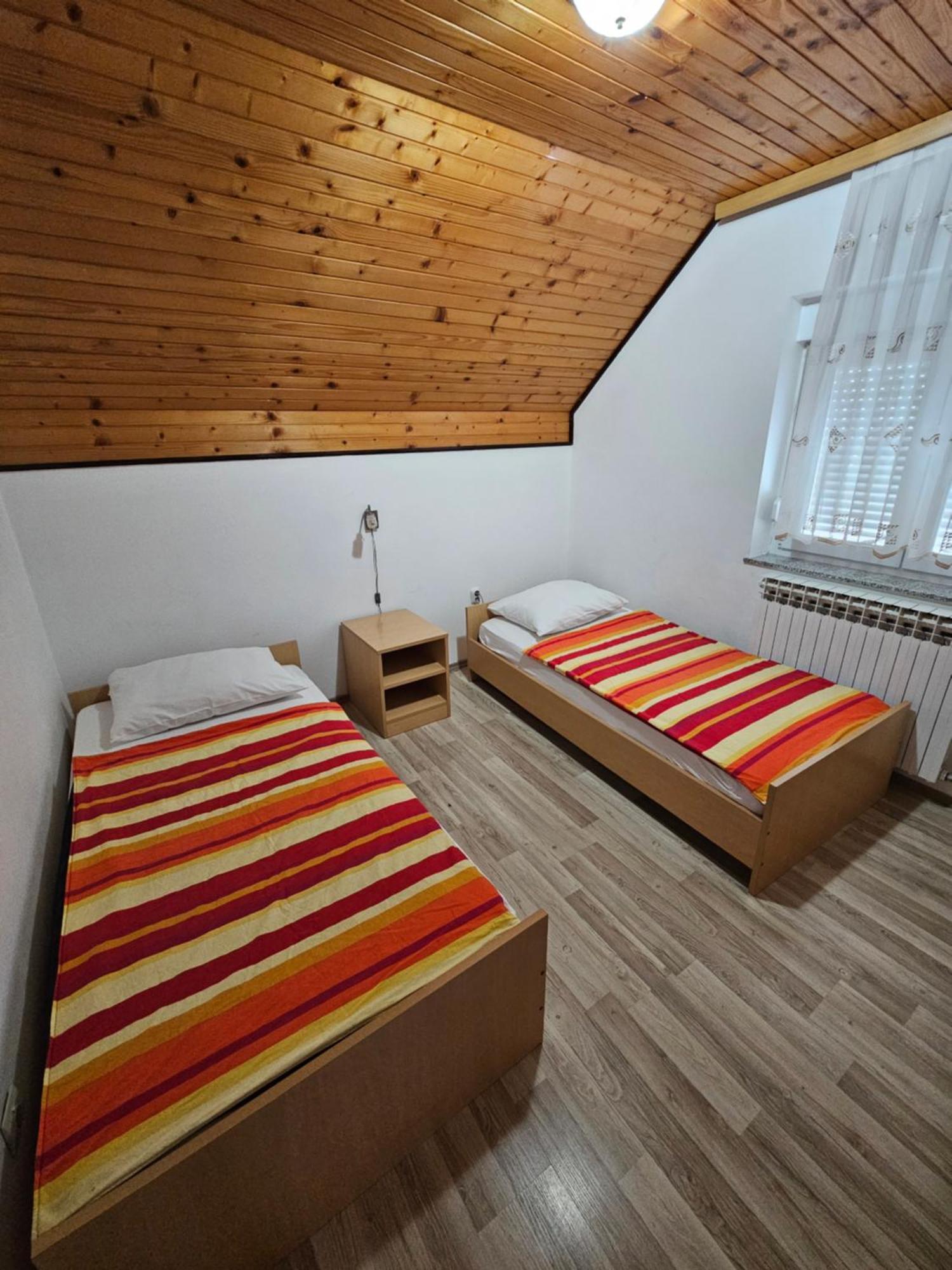 House Mirjana Hotel Smoljanac Exterior photo